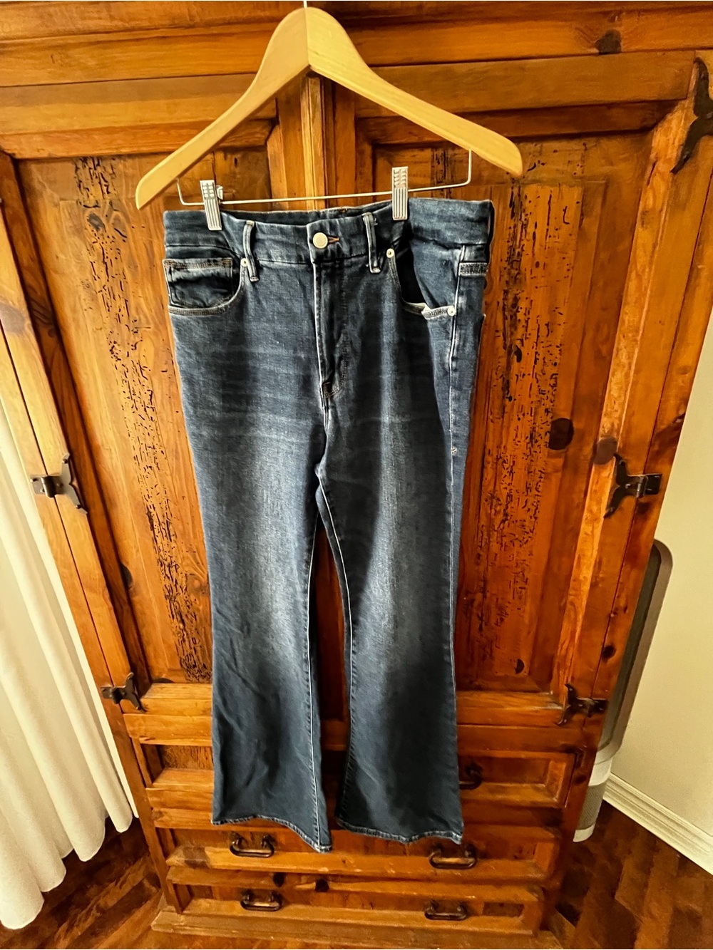 Good American Women's Bootcut Jeans in Dark Wash